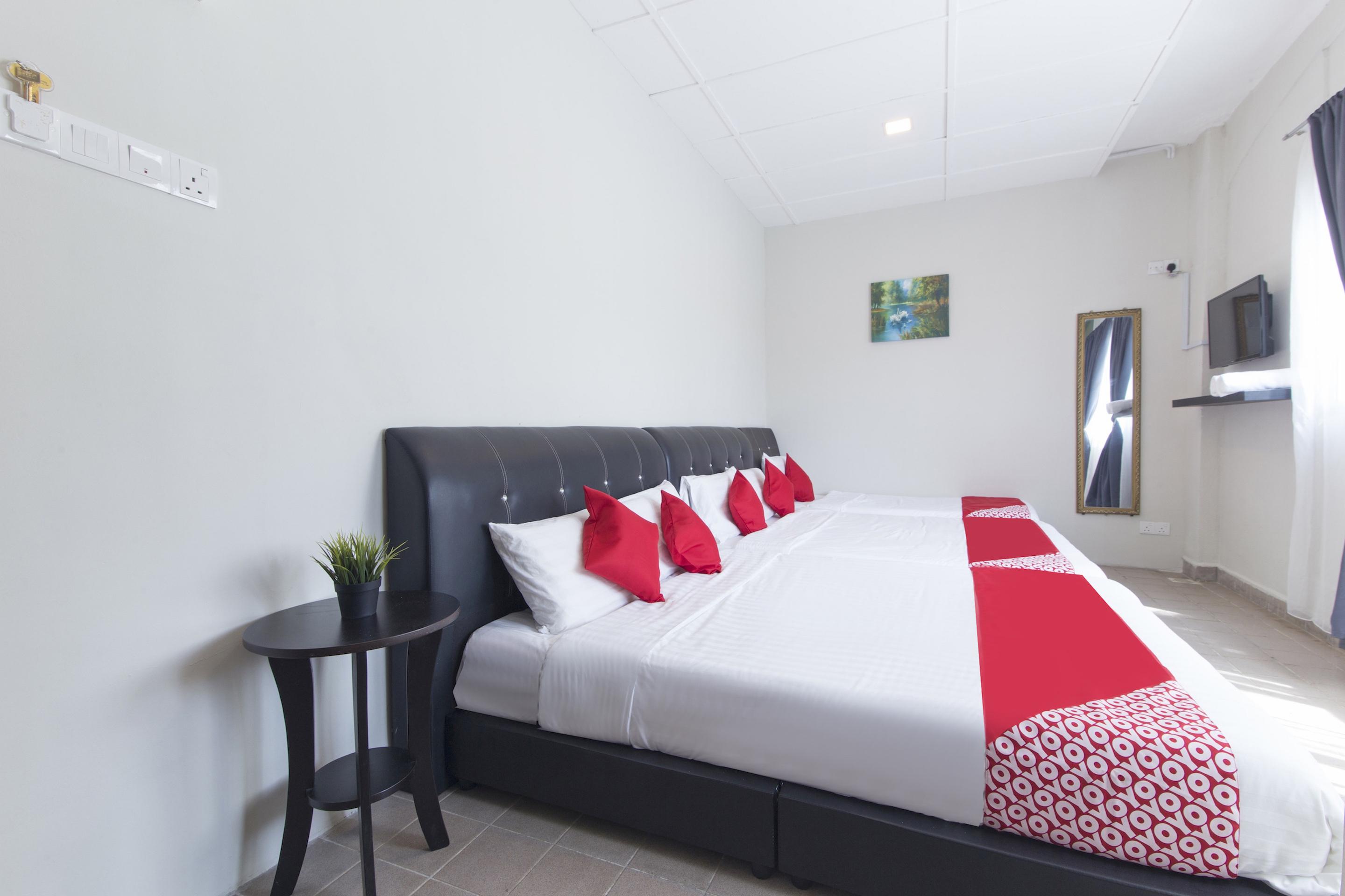 Oyo 717 Mr J Hotel Wakaf Che Yeh 2 Kültér fotó