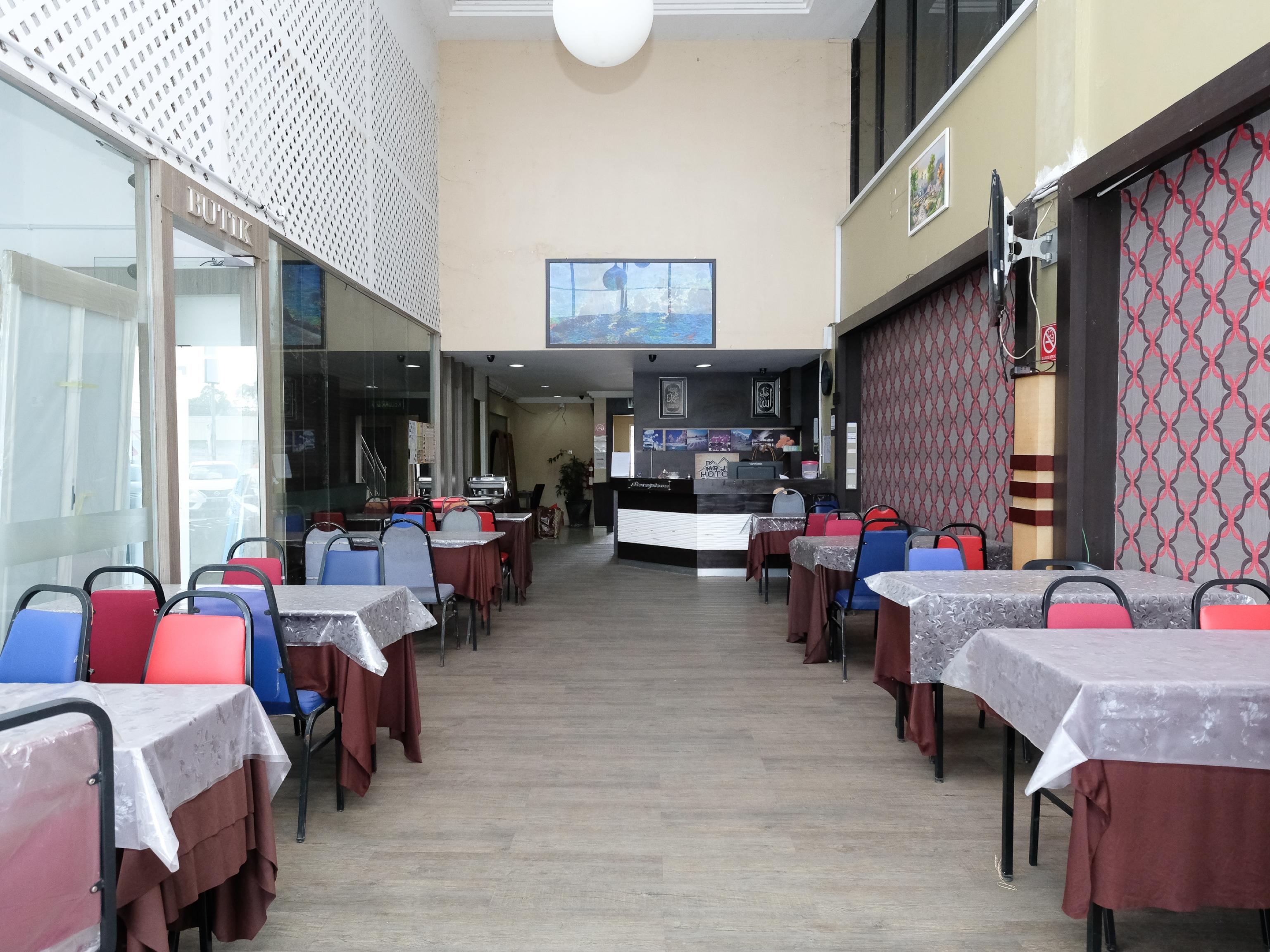 Oyo 717 Mr J Hotel Wakaf Che Yeh 2 Kültér fotó