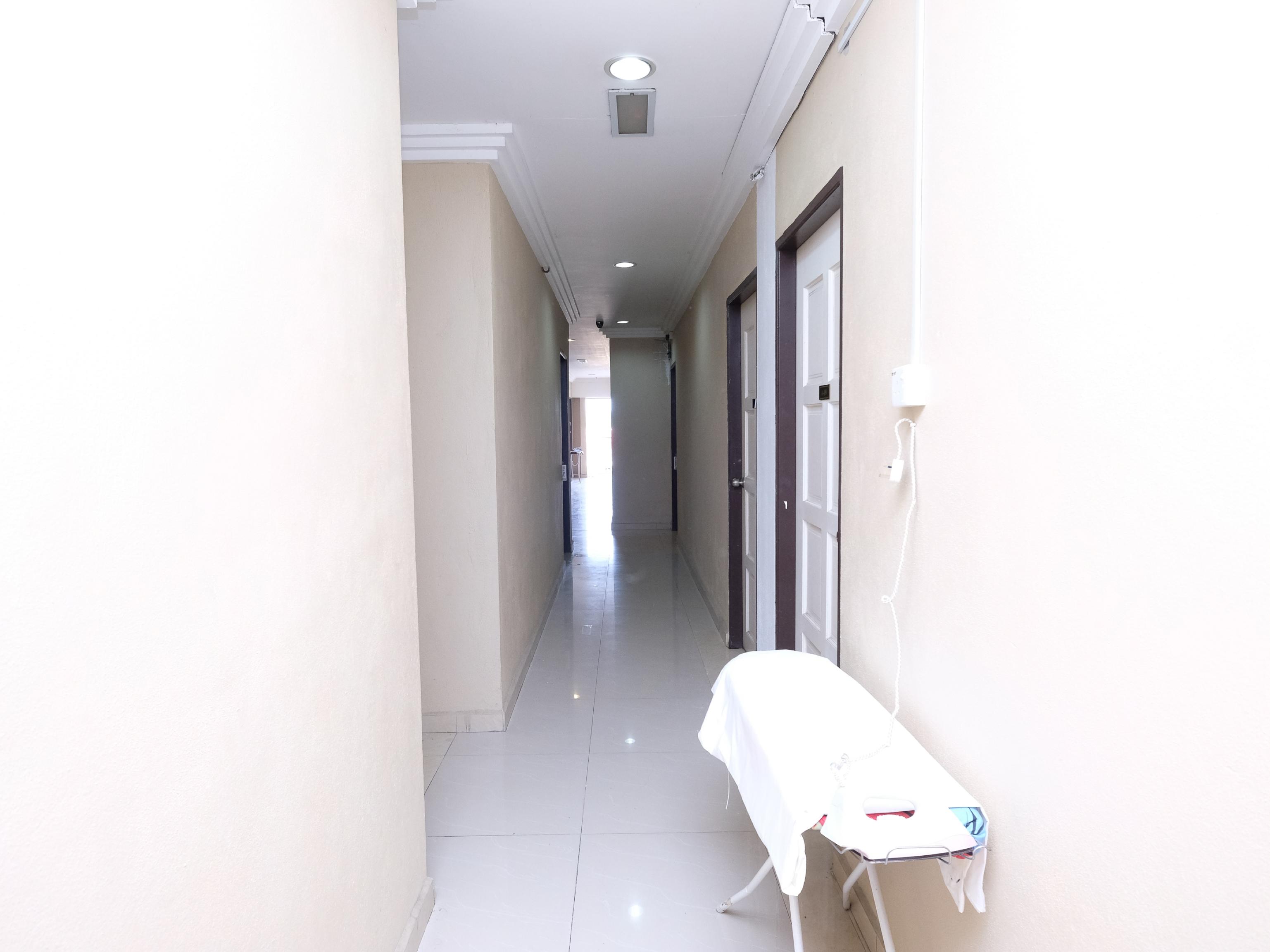 Oyo 717 Mr J Hotel Wakaf Che Yeh 2 Kültér fotó