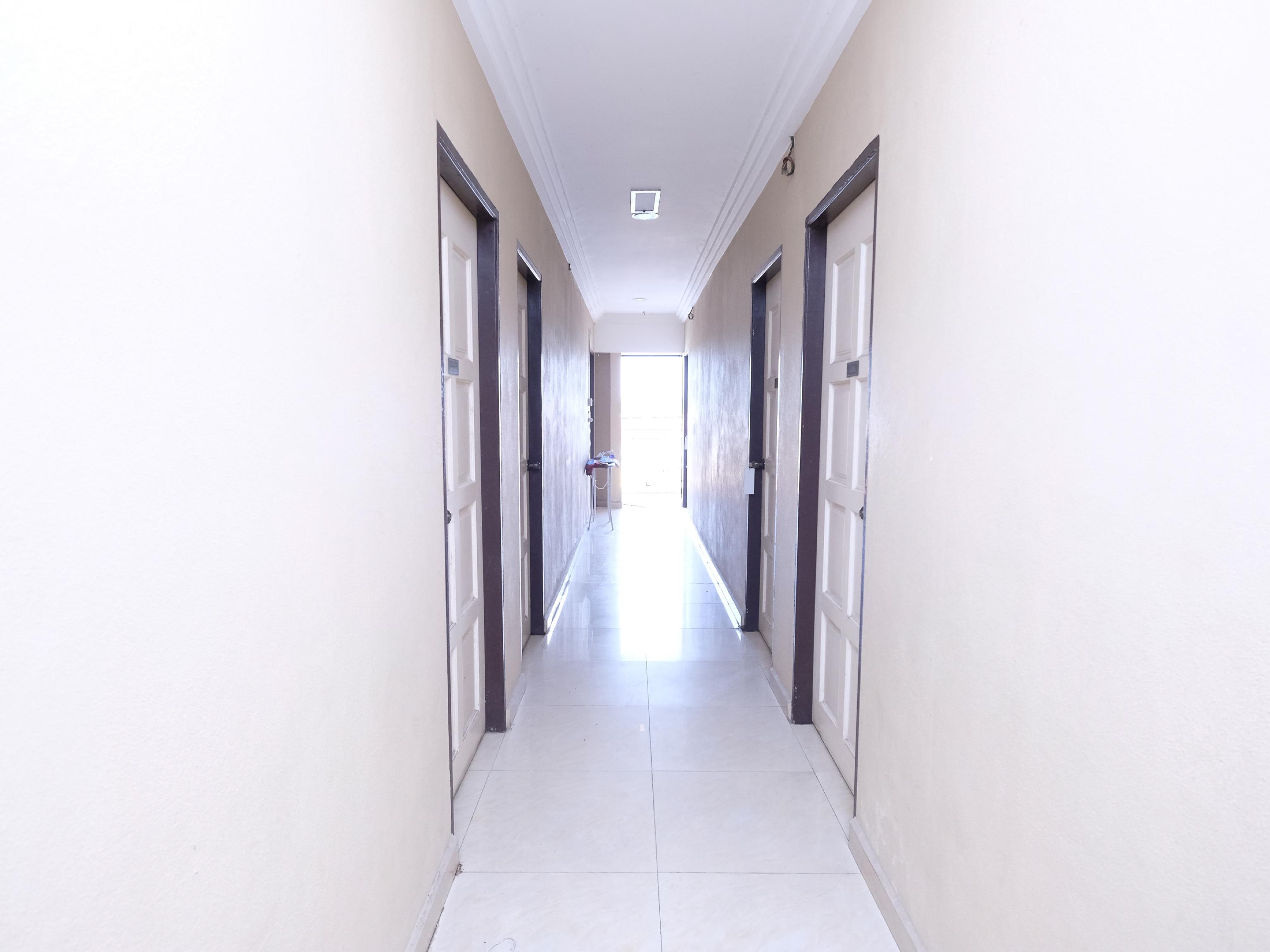 Oyo 717 Mr J Hotel Wakaf Che Yeh 2 Kültér fotó