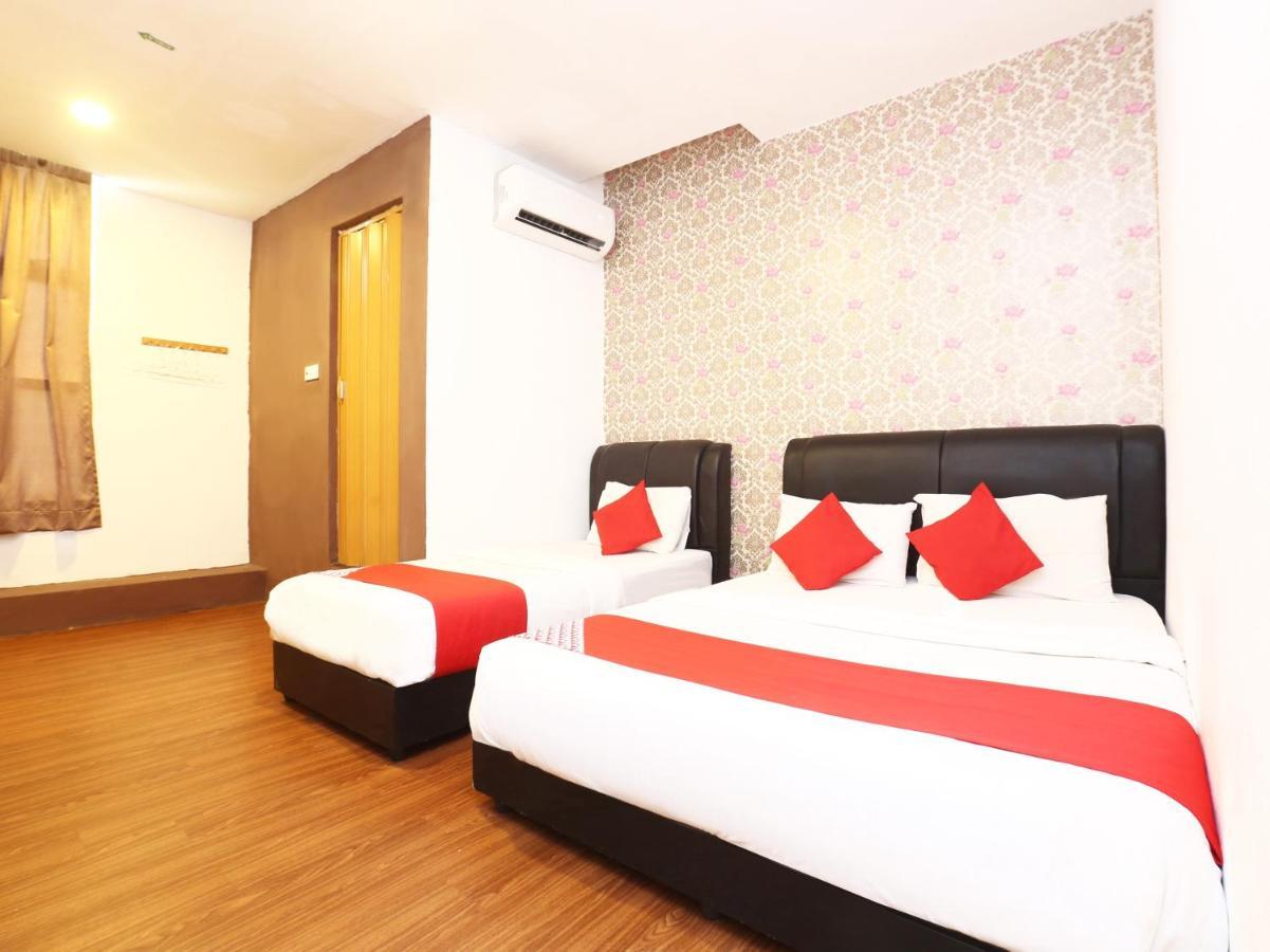 Oyo 717 Mr J Hotel Wakaf Che Yeh 2 Kültér fotó