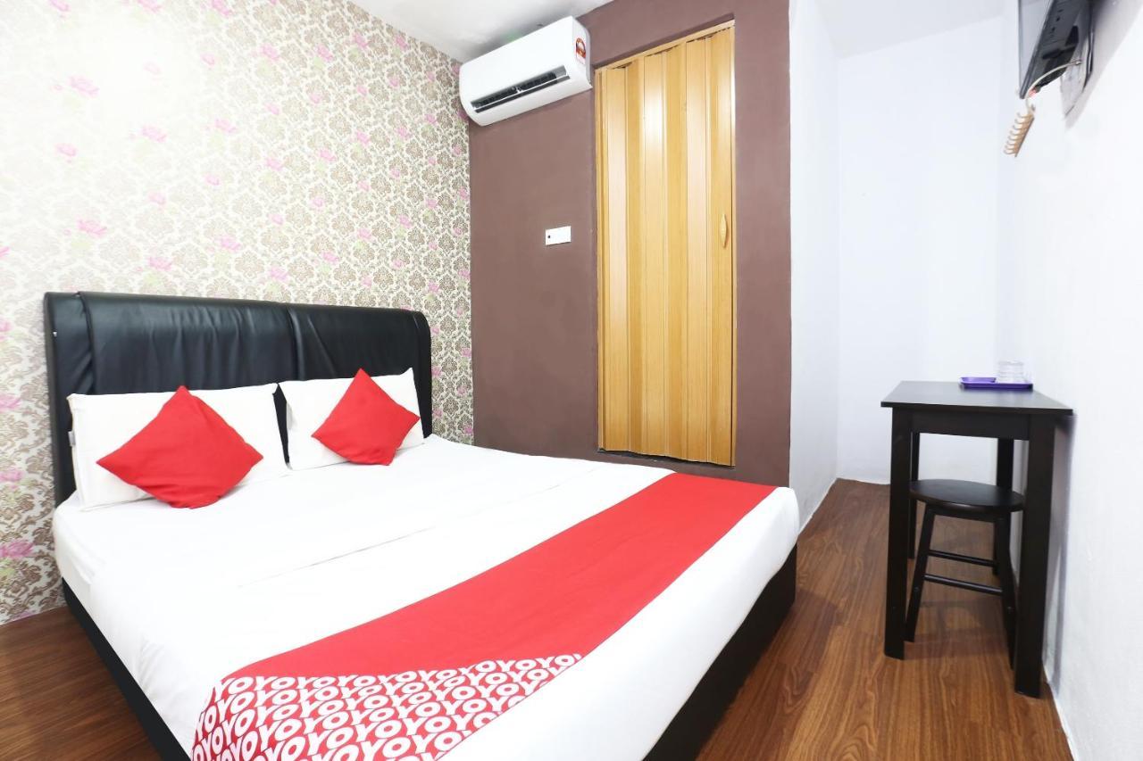 Oyo 717 Mr J Hotel Wakaf Che Yeh 2 Kültér fotó