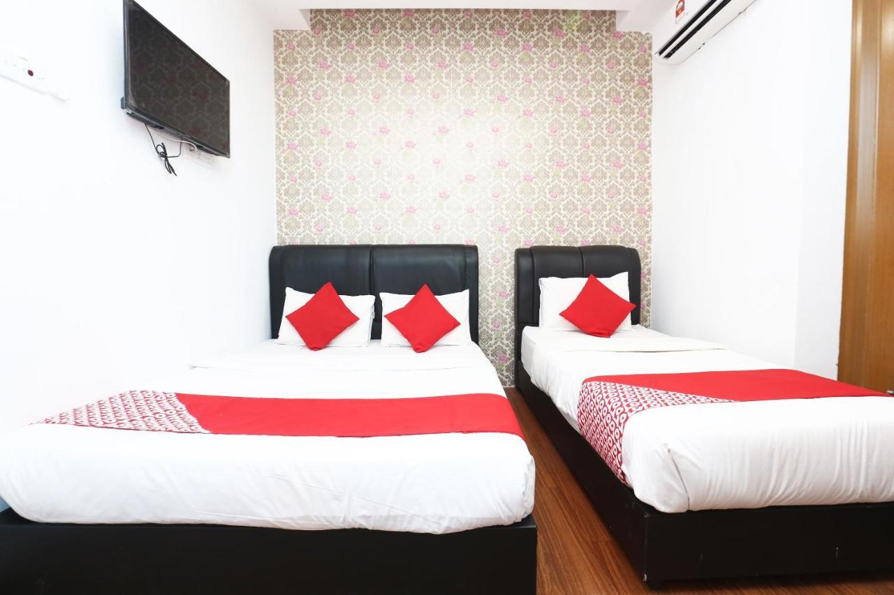 Oyo 717 Mr J Hotel Wakaf Che Yeh 2 Kültér fotó