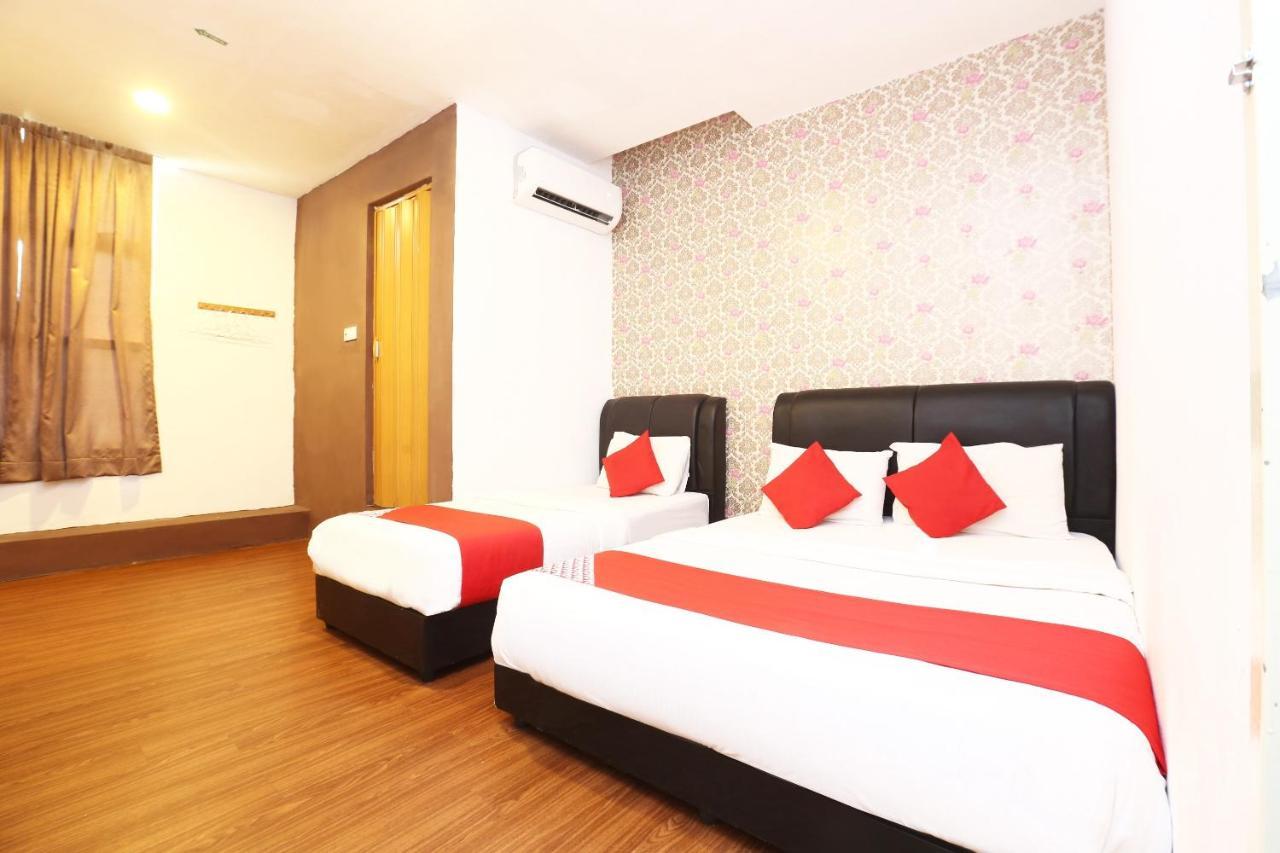 Oyo 717 Mr J Hotel Wakaf Che Yeh 2 Kültér fotó